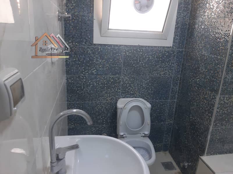 12 ed8bd080-cfc0-4510-8143-8186a993fd0f. jpeg