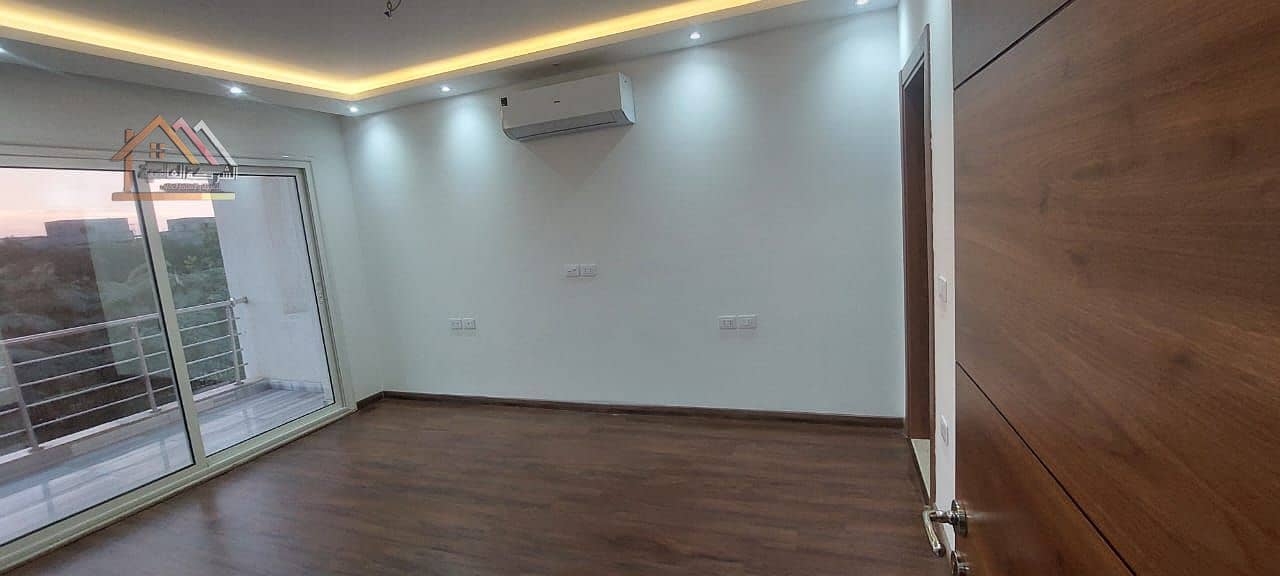 3 1bc90d42-5054-466d-a944-4649ba845383. jpg