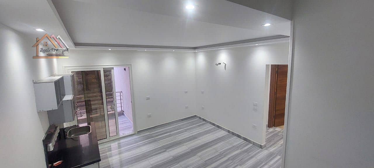 9 d7caf96c-5bbd-4b9e-8296-06911f51eb11. jpg