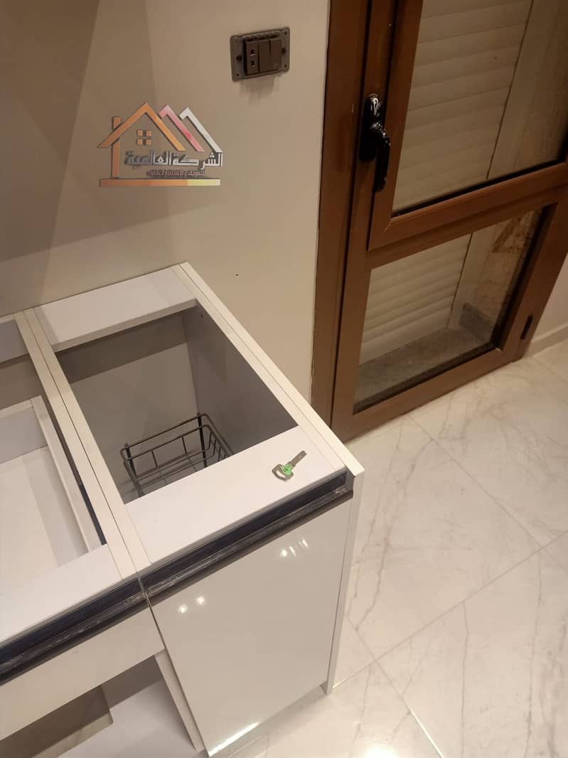 7 46ed8b26-6ad5-4eb2-8983-a2621be88009. jpeg