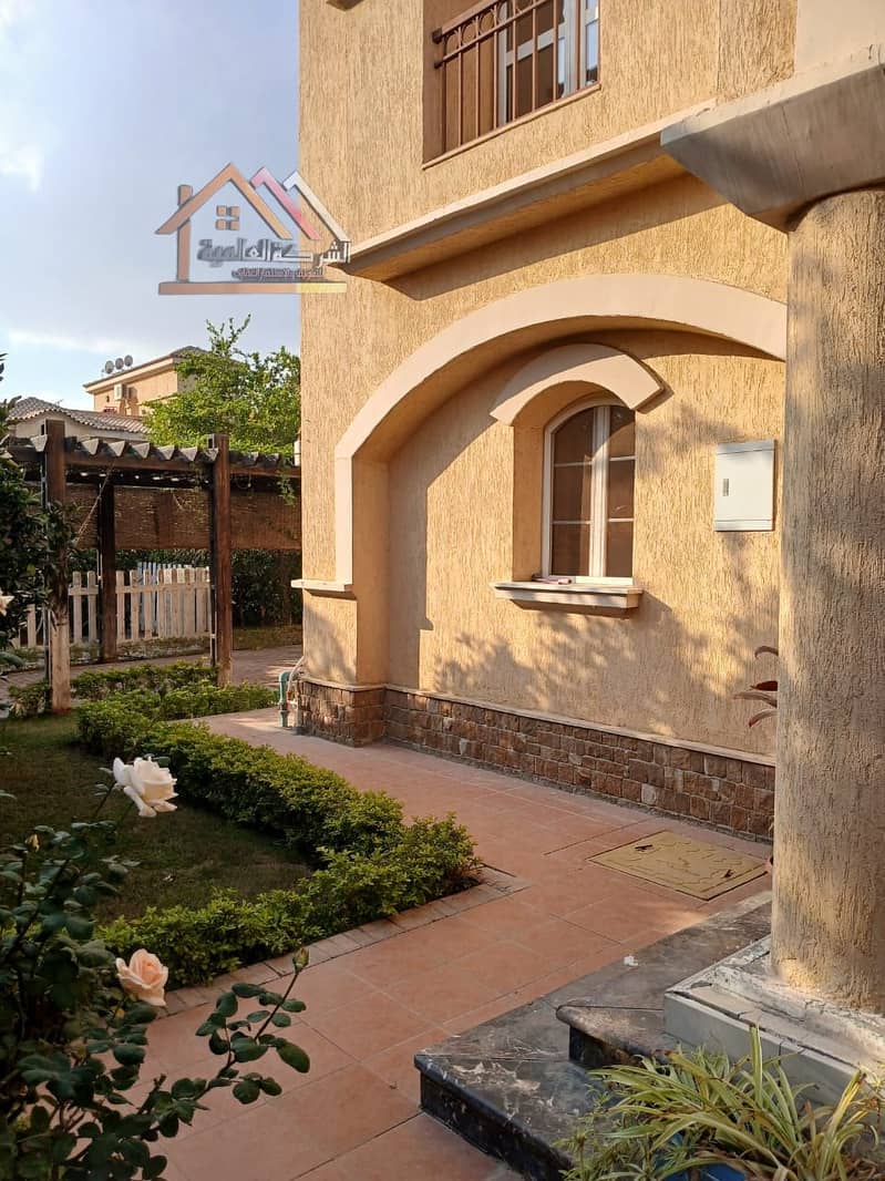 3 361a83df-ecf0-47b8-81ce-26df1e10a21d. jpg