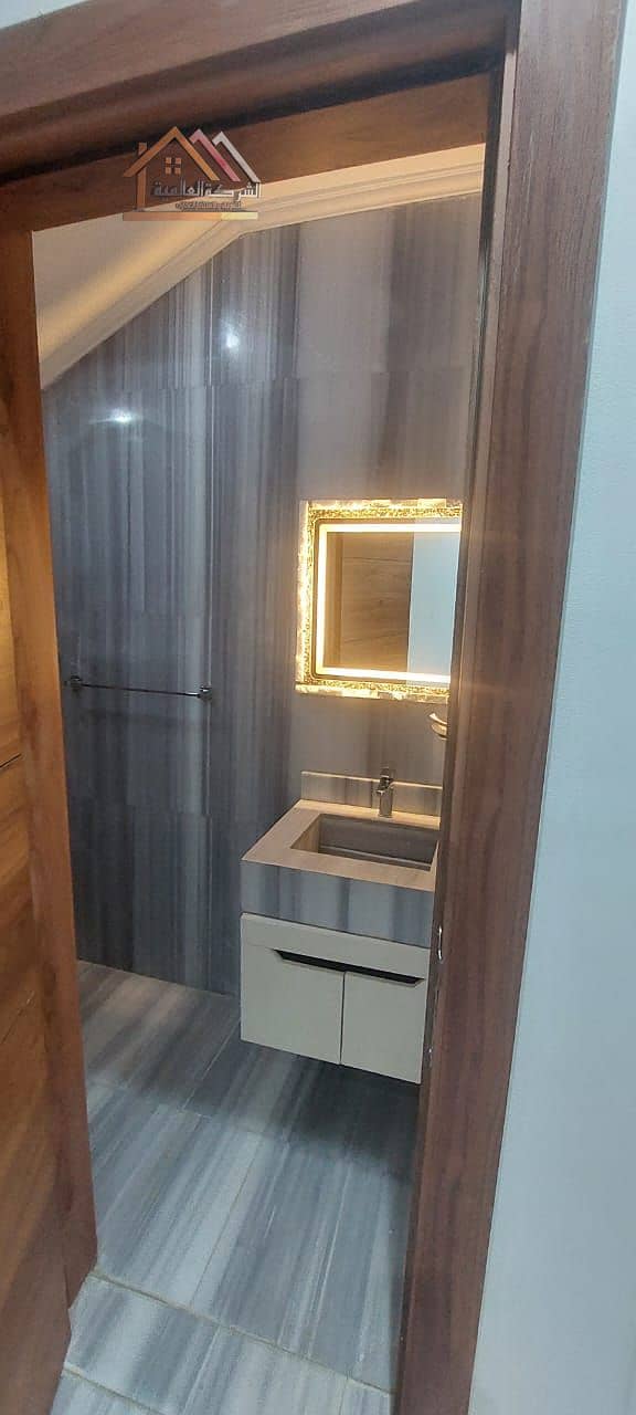 7 c5b56f16-f357-4379-b675-06ae10d68781. jpg