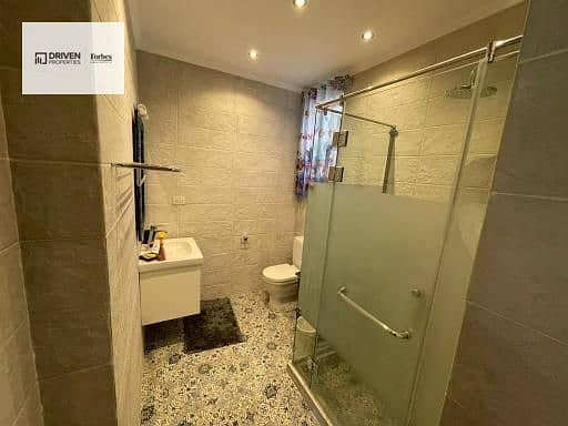 18 fe1f9c0e-f3ea-424e-a0f8-cc542c82d938. jfif. jpg