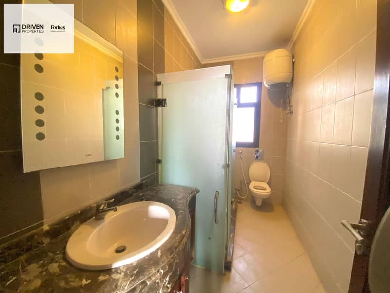 9 921bd4d2-a45a-4aeb-b0bb-81b2795381ff. jfif. jpg