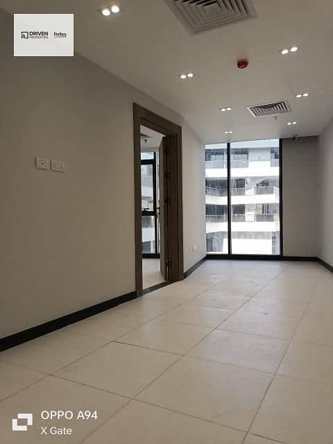 3 a61eb310-b43d-49e8-83ad-8900b3eb7d5c. jfif. jpg