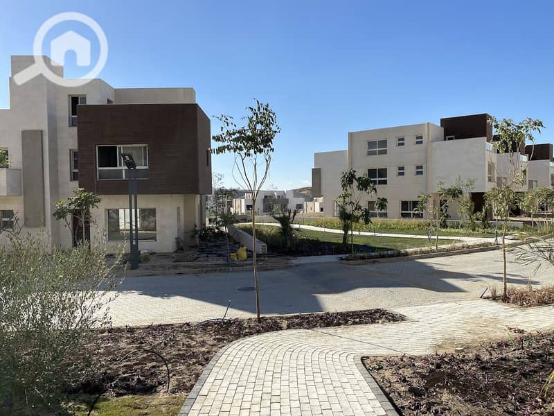 5 5CE79A81-C841-43DA-B918-FD20289F8658. jpeg