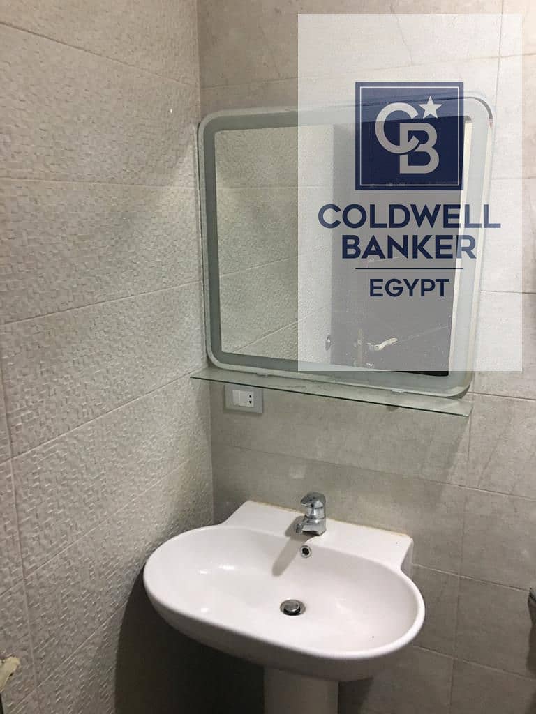 7 04aac832-6aa7-4e13-a403-3e8d88a5de15. jpg