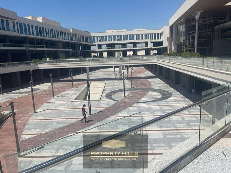 14 PHOTO-2025-11-04-17-35-35. jpg