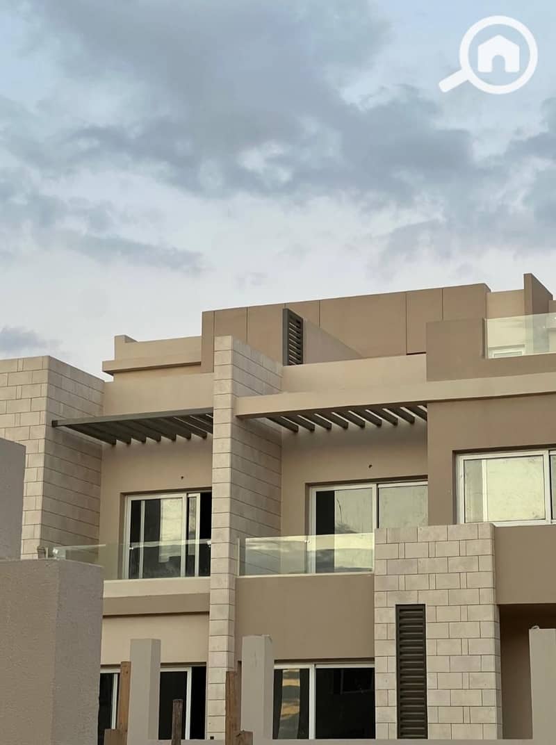 9 WhatsApp Image 2025-09-15 at 1.17. 34 PM (3). jpeg