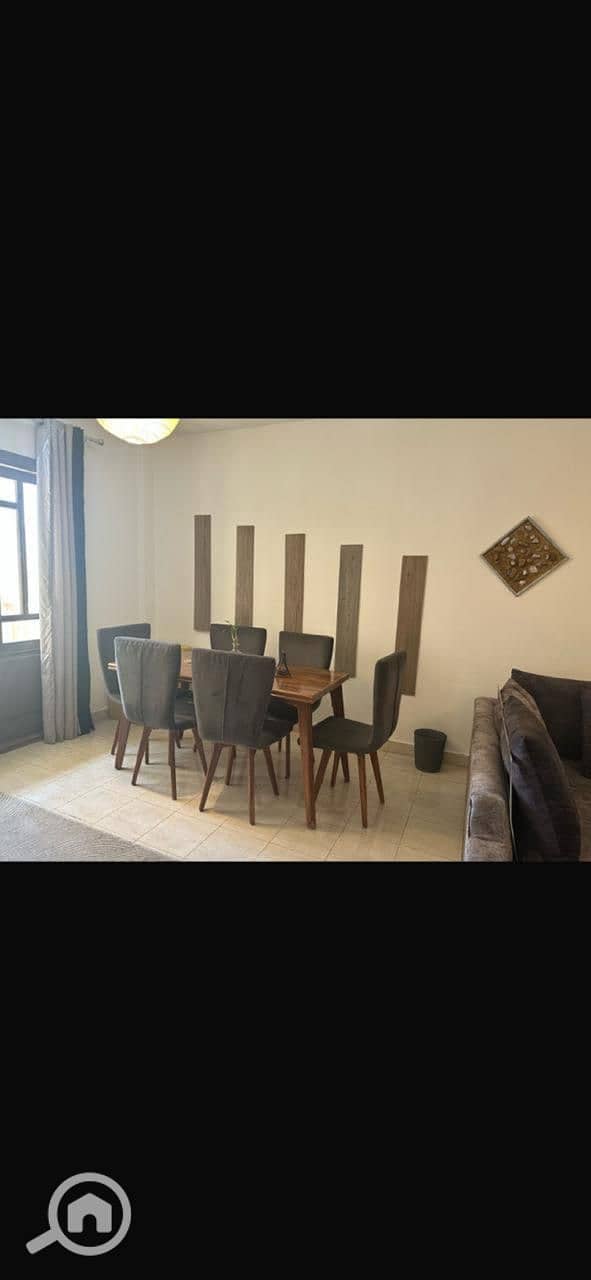 5 7f52453d-4c57-4675-9c5f-82786cfc5a5d. jpeg