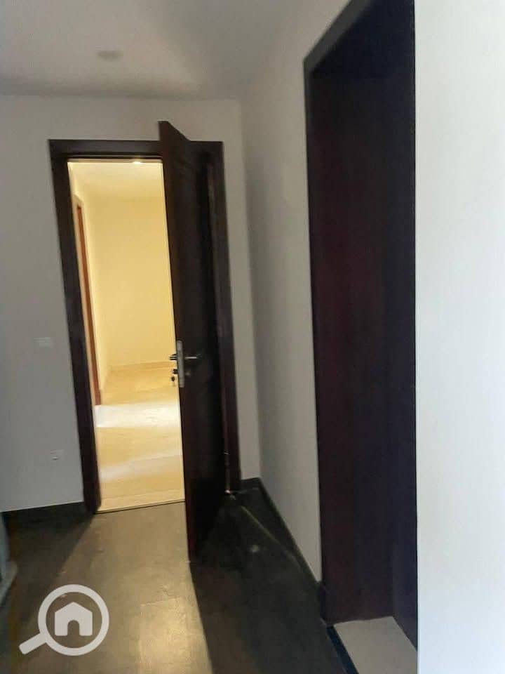 8 WhatsApp Image 2025-10-27 at 4.47. 14 PM (4). jpeg