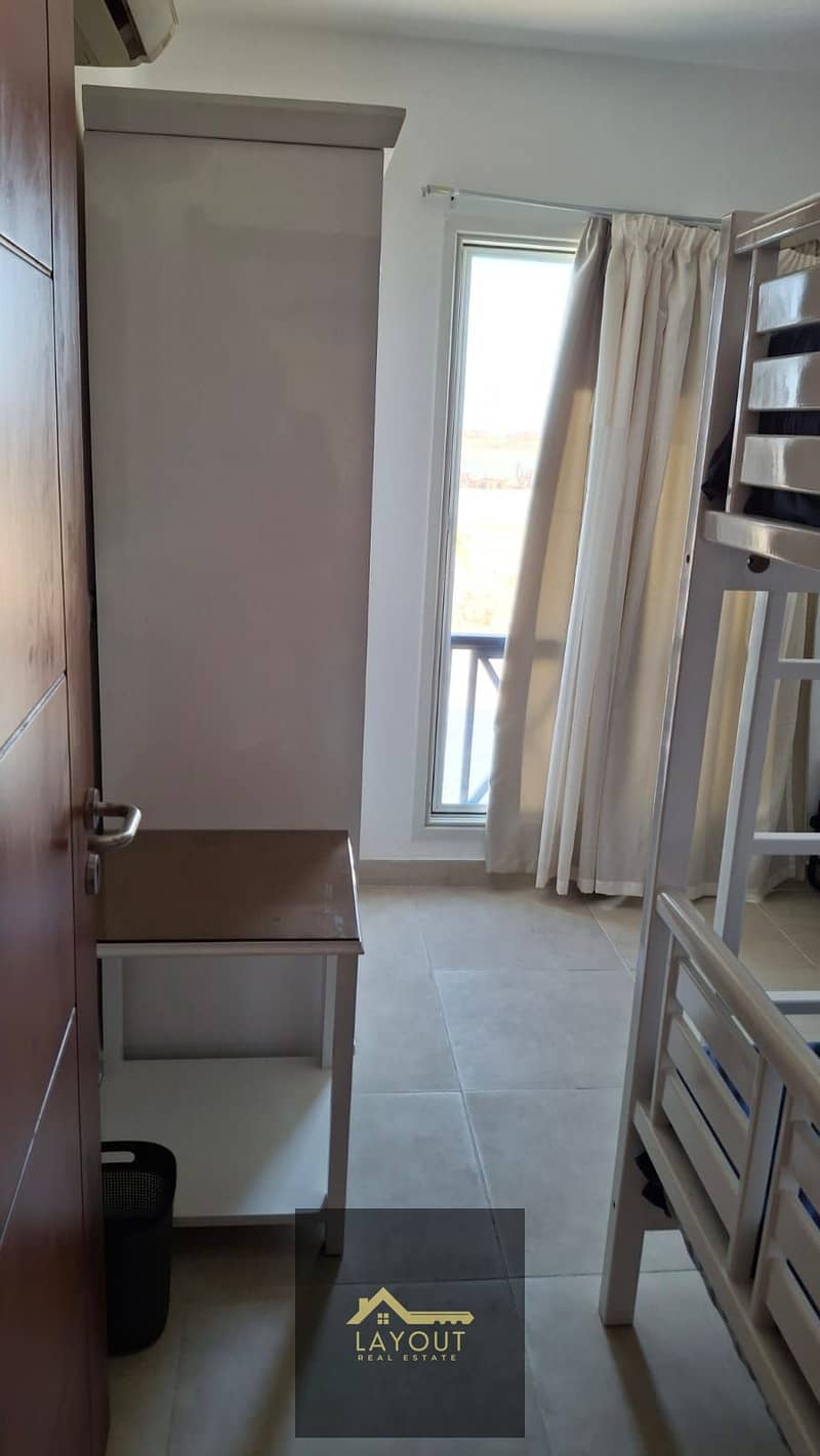 2 0365a595-bb71-4e75-9ace-4fe9325aadd9. jpg