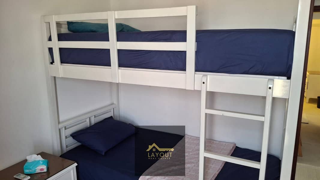 4 38976992-7c78-4030-aedb-60ccda762923. jpg