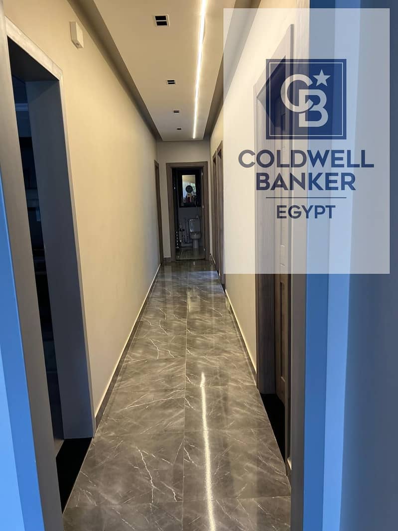 10 960b756d-905e-42ac-9c33-d116022a27f4. jpg