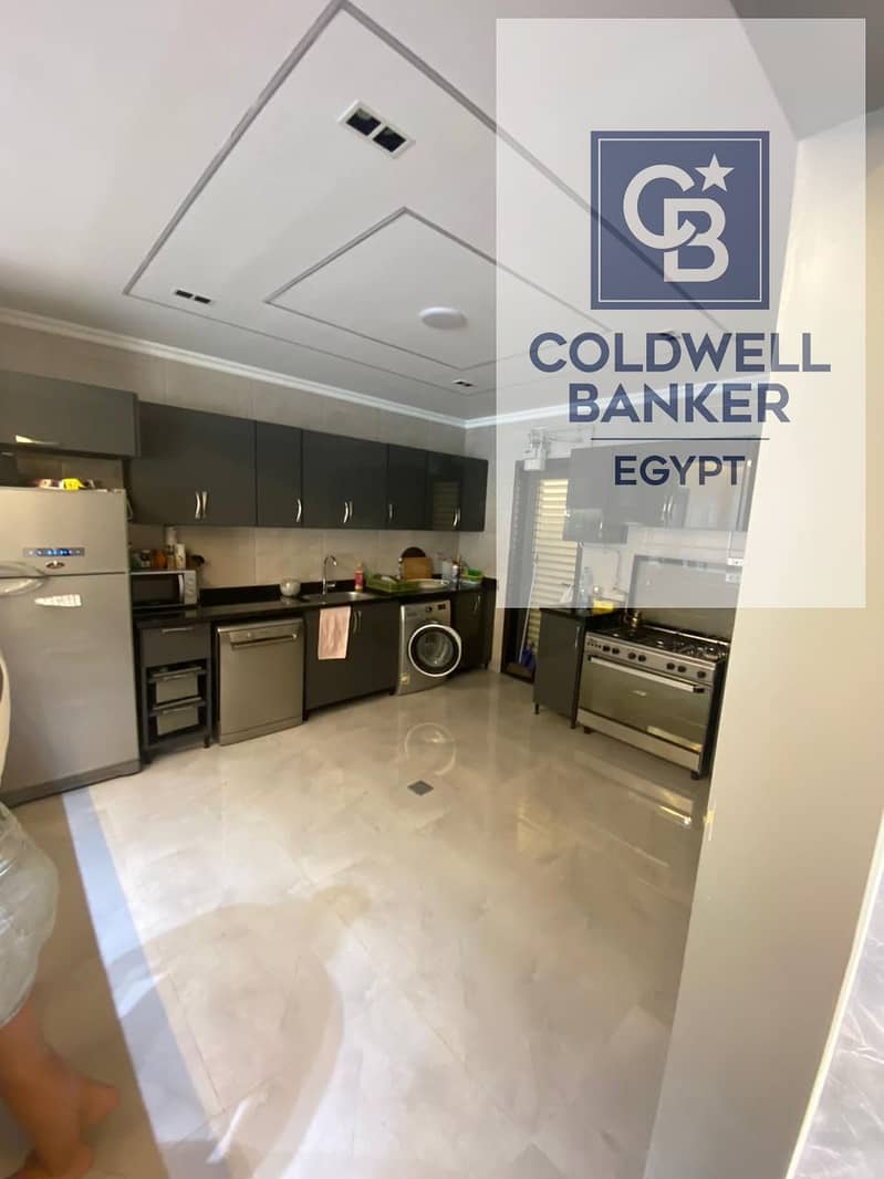 11 589177fc-ac42-4963-b699-2e48da736768. jpg