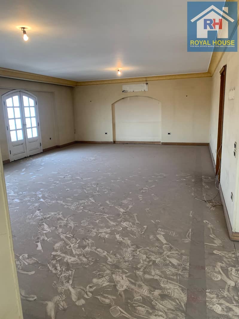 4 4f672d02-4742-475a-a99f-a659d1e9ecb1. jpg