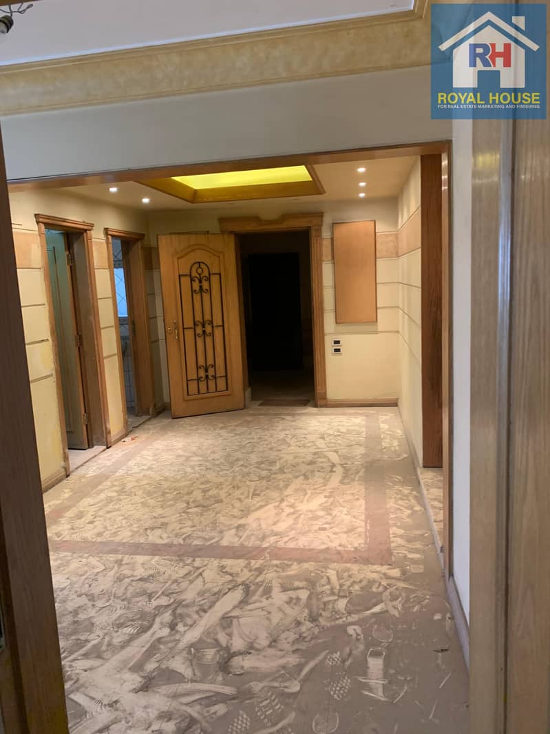 15 30484e2f-3f3e-473d-8123-a9159ef43761. jpg