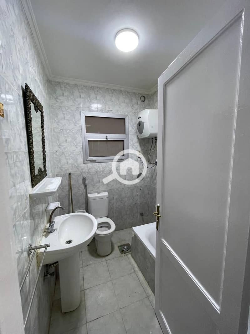 7 526f78be-1d9f-4f56-ac8d-b1d97946d942. jpeg