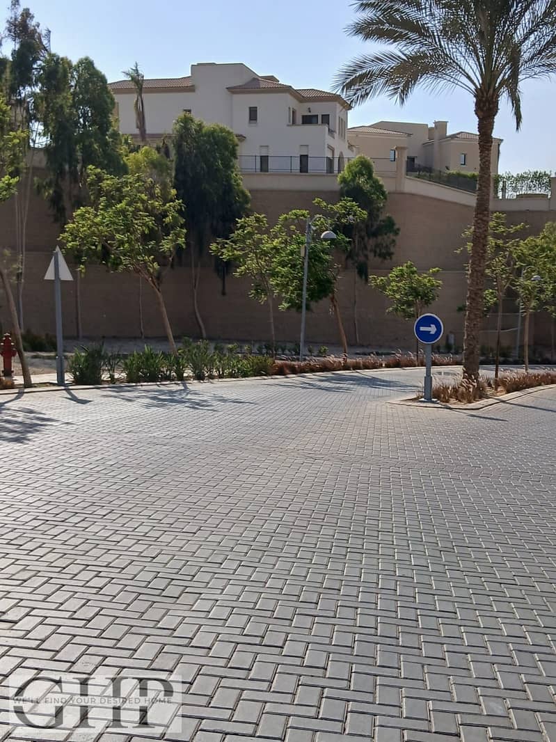 2 f430e0af-e9f0-4dad-93fa-082ec0ec0b4b. jpg