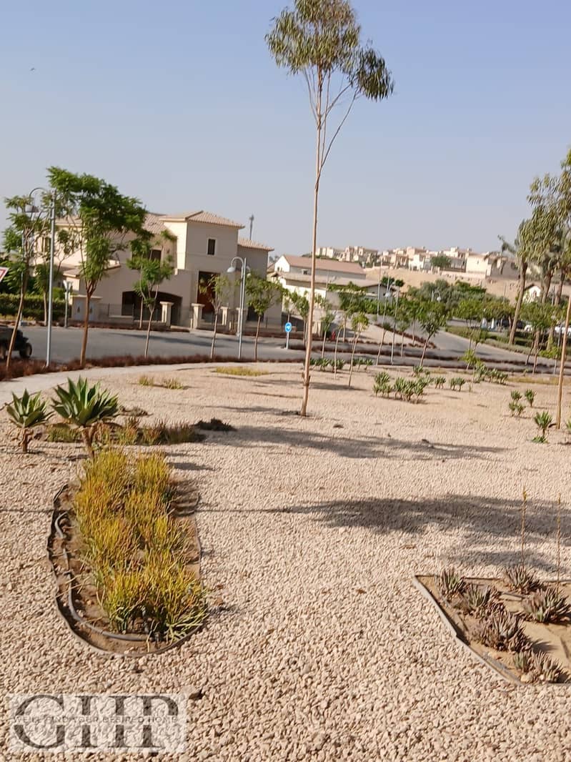 11 0d195180-ba61-4c3a-8210-e2f38b1434b5. jpg