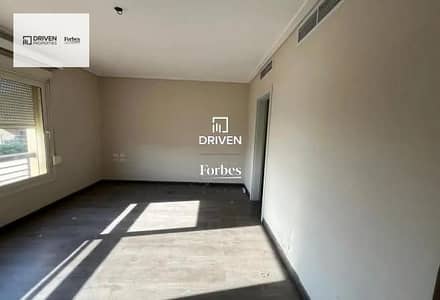 3 Bedroom Flat for Sale in 6th of October, Giza - 8118914-e35ddo. jpg 3 Bedroom Flat for Sale in 6th of October, Giza - 8118914-e35ddo. jpg