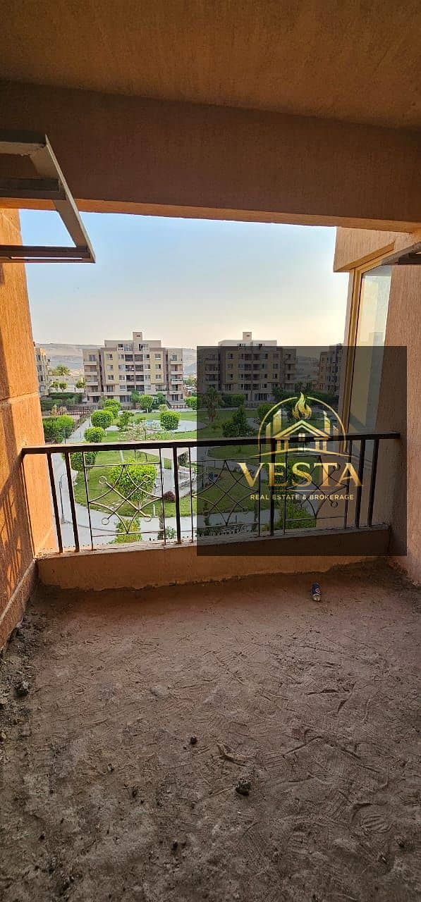 8 b824644c-44ca-4f5a-b0ae-830e200c9a40. jpg