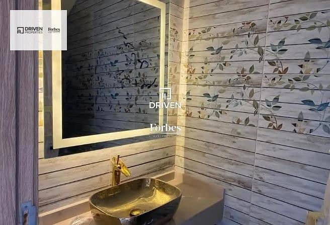 11 8118914-40ddco. jpg