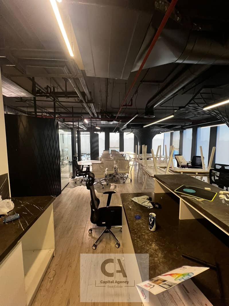 5 fe34eb77-63cc-4f56-b054-d85e95f25ff0. jpg