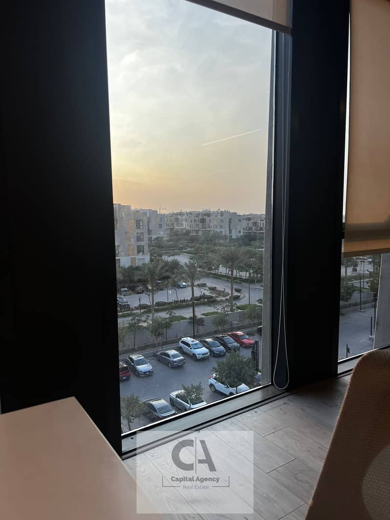 6 dc4501d9-e1ea-4c37-a7fd-c20713632914. jpg