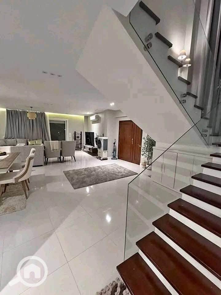 3 577871228_667469459563789_1211673979219258239_n. jpg