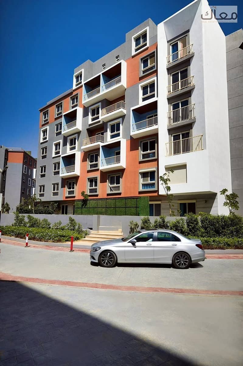 24 d8fc594e-6ddc-49c0-ae9d-d50bcc733e67. jpeg