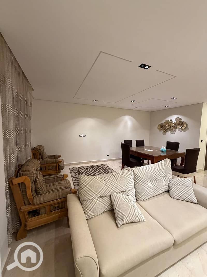 3 551e642d-9b0b-49ba-bb2f-c47a90ebb0fb. jpeg