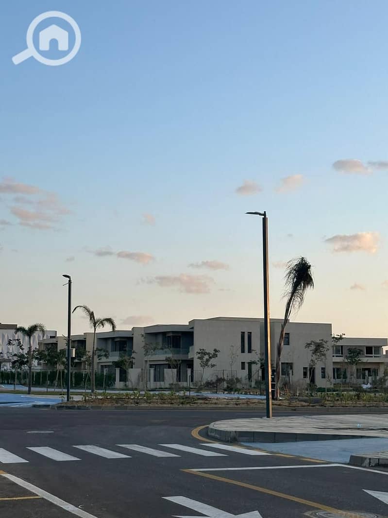 8 196b2716-70a9-4c2d-913a-623b7c0eaa0c. jpeg