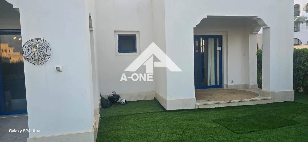 6 e33e793c-962f-49a5-98df-91c77c493261. jpg