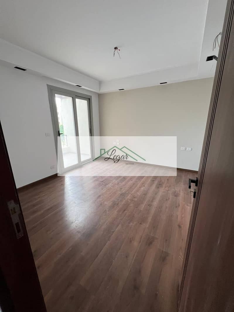 3 ac8d352e-f885-4847-a51b-981265d2e19c. jpg