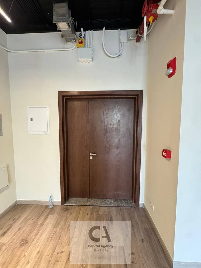 8 62e26dc9-08e5-4ff4-bd48-3eea0ad60b3f. jpg