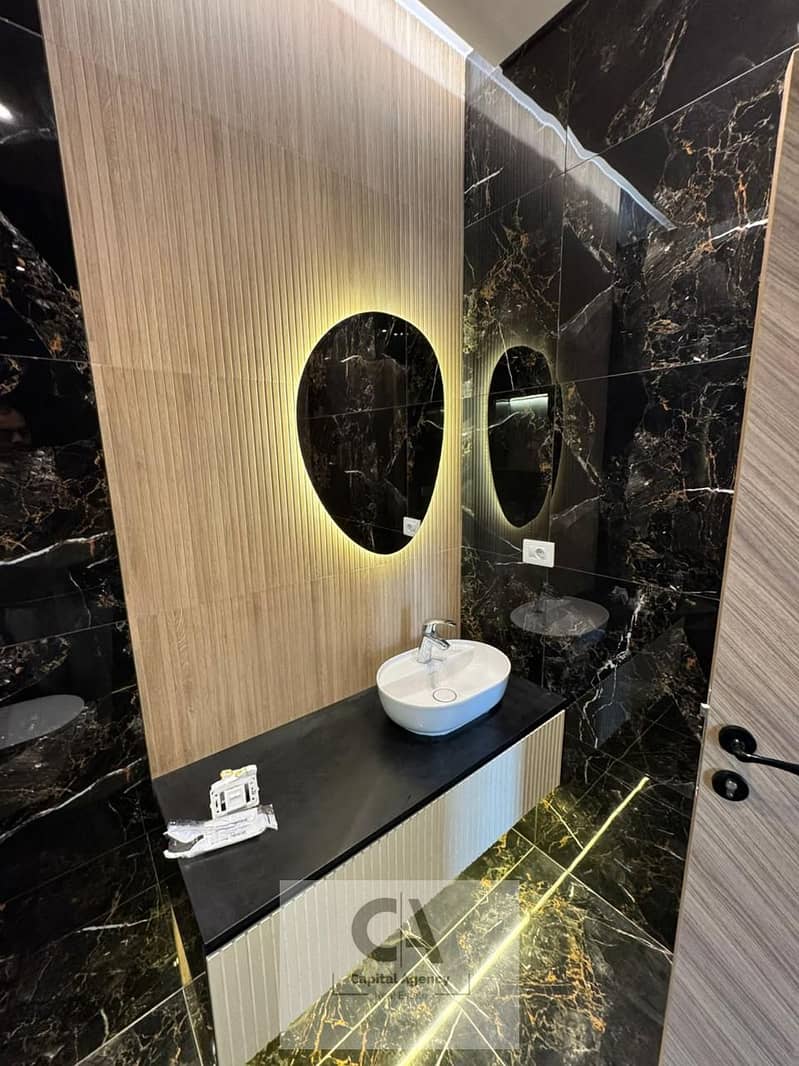 15 d713b603-b5b5-4d73-8379-8493960379b5. jpg