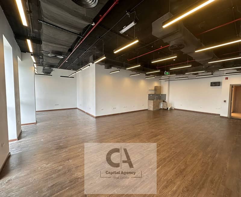 2 aa1ee908-b93e-49f5-a085-19b1310c4c77. jpg