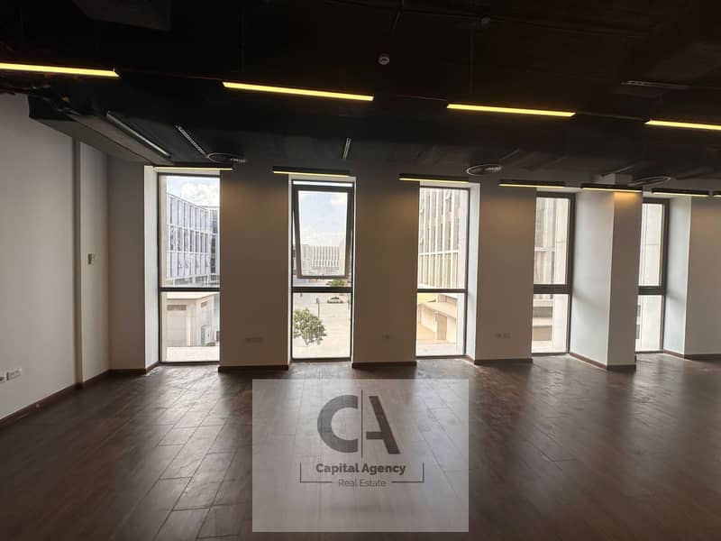 7 45369745-c557-4585-884e-1f5ac47e04e5. jpg