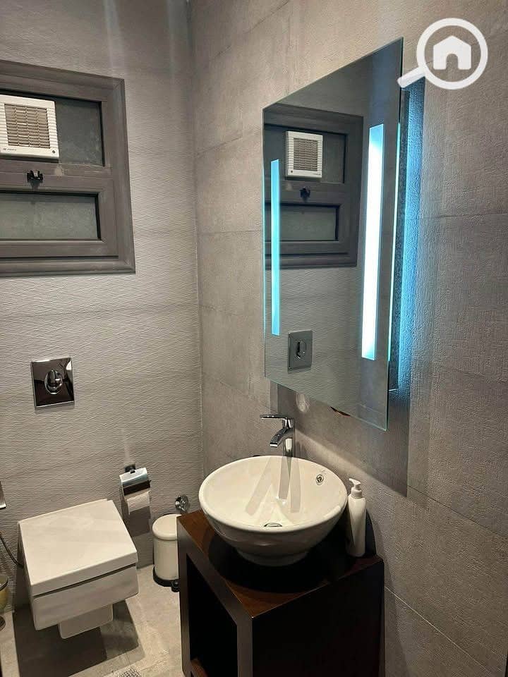 8 616352418_1804737713562492_3458944473872358083_n. jpg