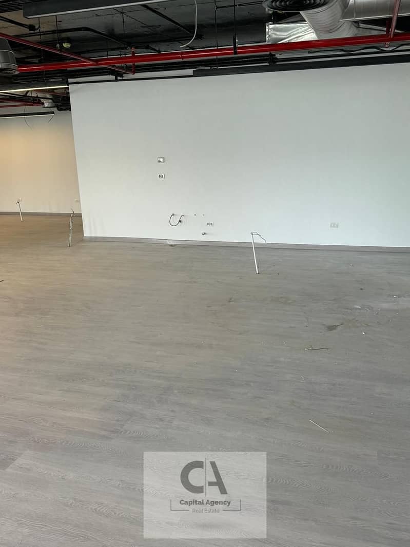 3 27a5a682-9b93-4027-812c-9245a06b2c23. jpg