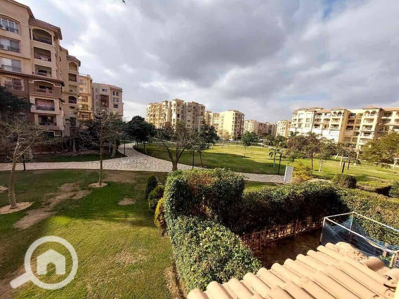 4 3f9c27ba-5249-49da-a692-e2cd6db3f41a. jpg