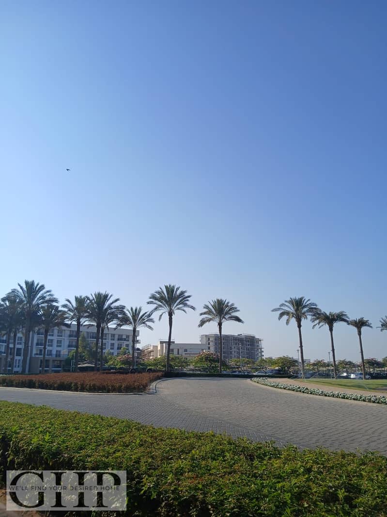 2 c9e6bbd6-3538-47fe-997b-b8ad0644b186. jpg