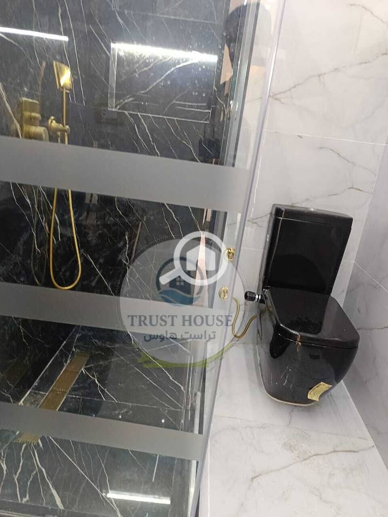 4 WhatsApp Image 2025-11-05 at 15.05. 34. jpeg