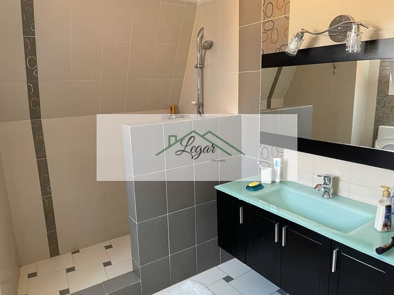 9 7668dd1e-97bf-4c03-9103-c411a32def5a. jpg