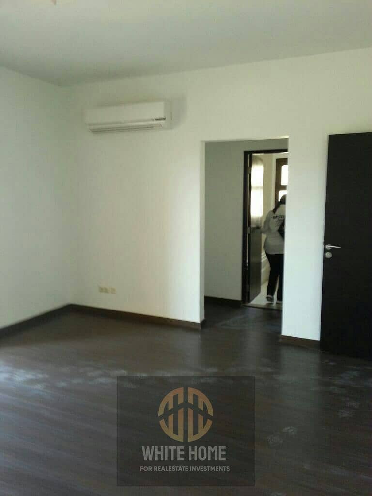 5 ce0d2bc4-7ec7-48ff-9793-906de4b8a6b8. jpeg