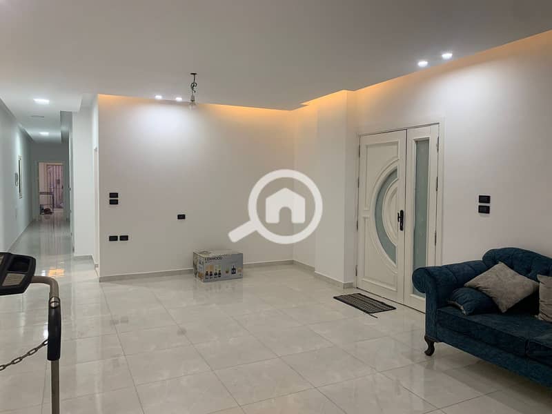 2 43f64091-1c05-42d4-a977-64bcd3f82b1a. jpeg