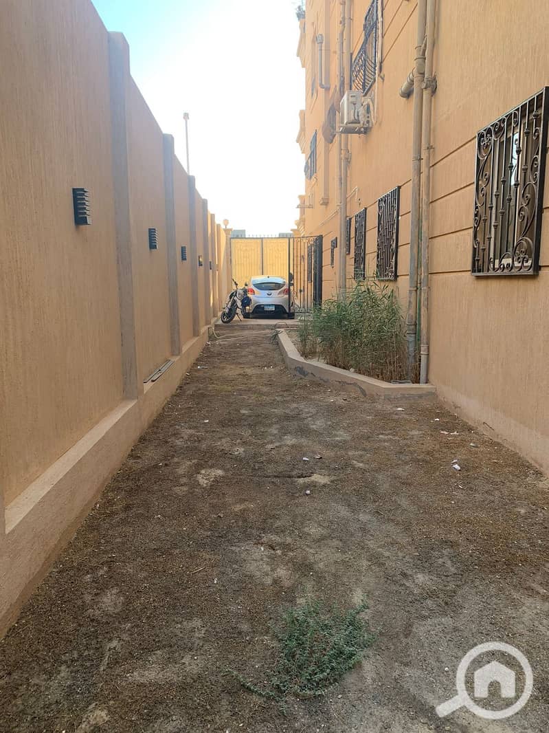 10 d563cb70-cbe5-4e90-b9c6-82cd7163570a. jpeg