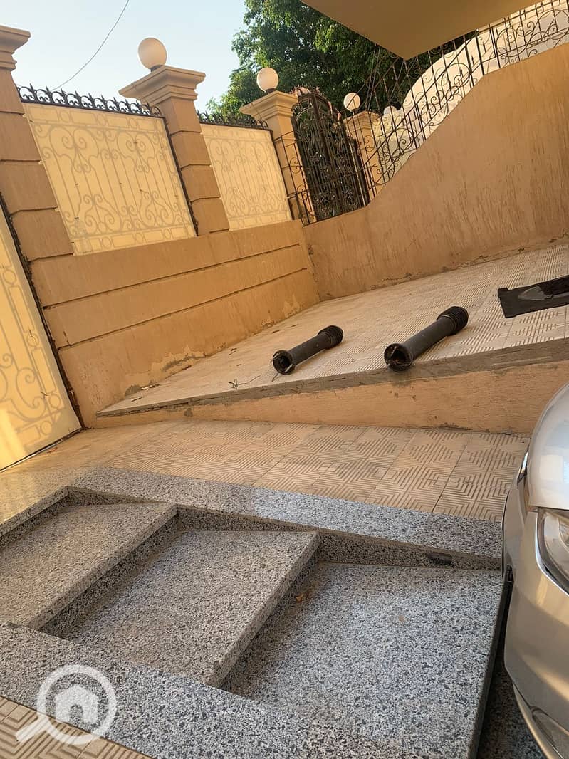 12 76454402-365d-4e72-9292-1f33a49e443b. jpeg