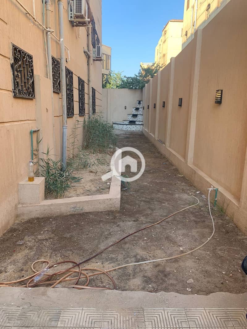 14 f87bd6ca-c442-4e24-b162-c5c6adbf3512. jpeg